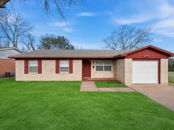 3901 Hiland Dr, Waco, TX 76711