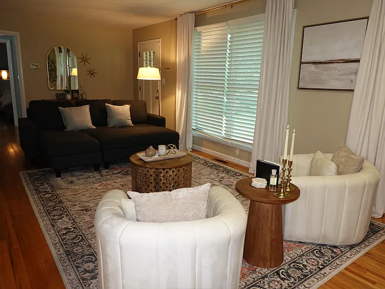 Second picture of the massive living room.