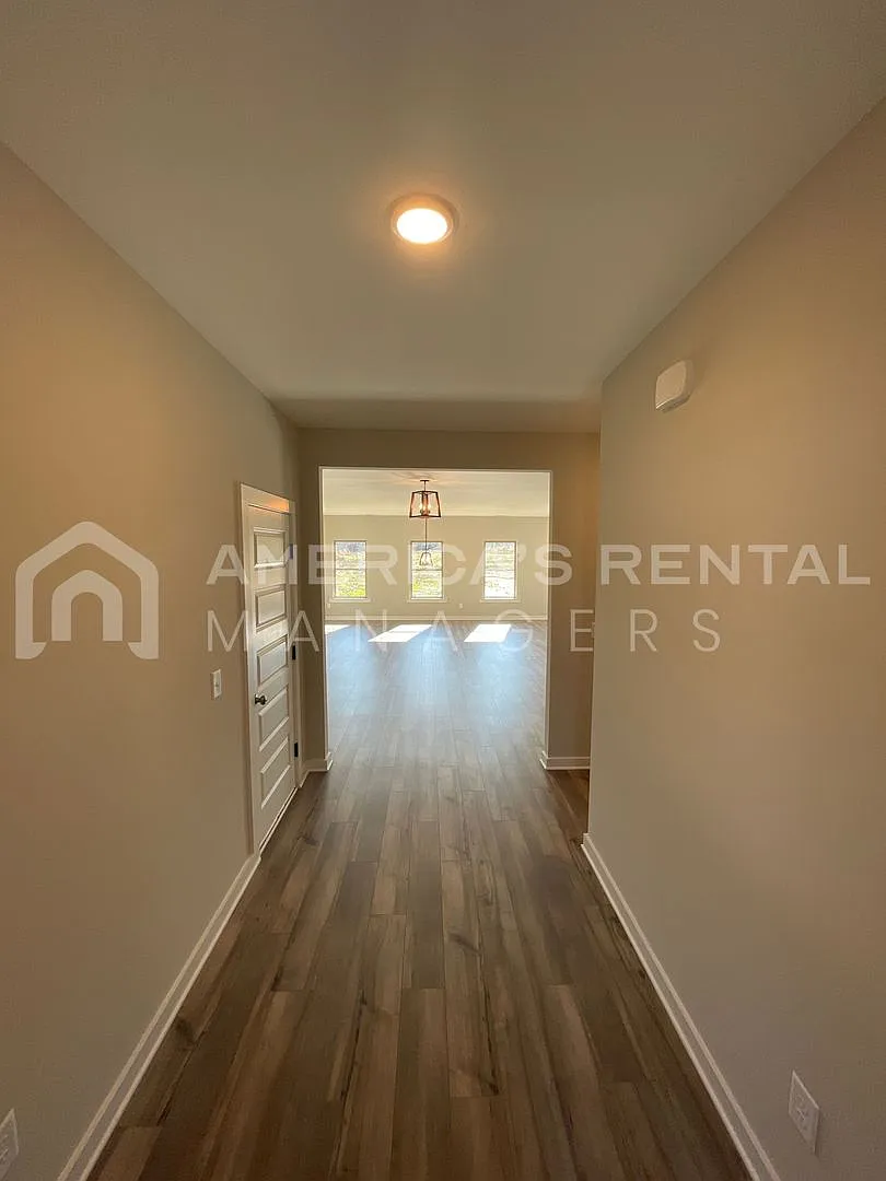 Home for Rent in Jasper, AL Available to View with 48 Hour Notice — Photo 3