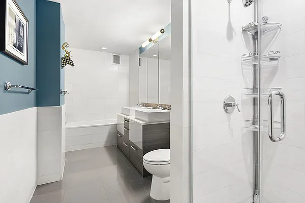 Rented by The SIMPLE Real Estate Co | media 7