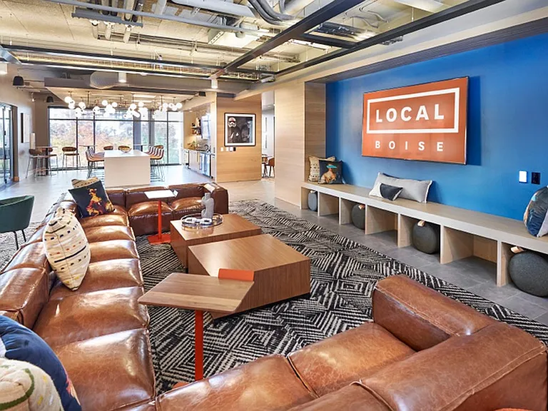 LOCAL Club Lounge