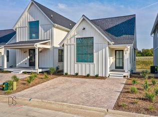 30 Waterside Way, Ottawa, IL 61350