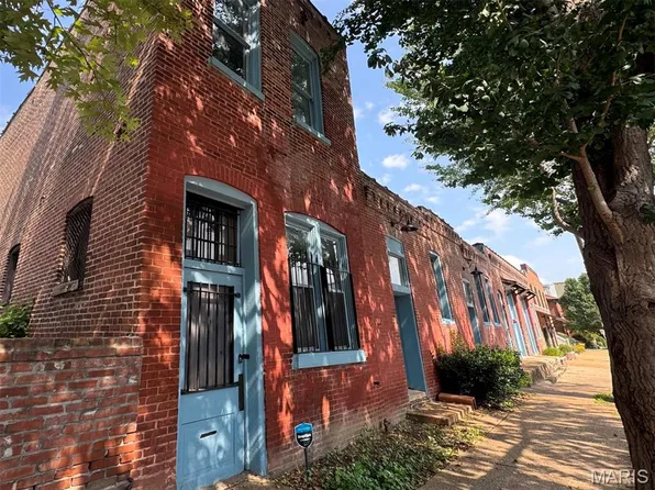 1517 Vail Pl, Saint Louis, MO 63104