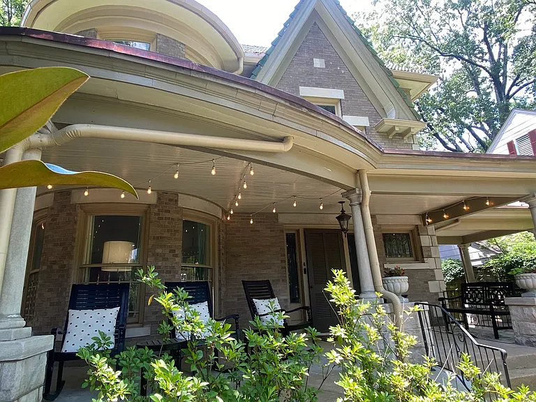 1835 Overton Park Ave — Photo 2