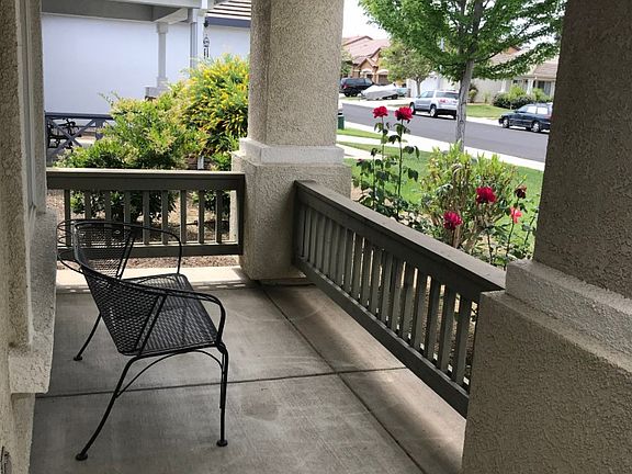 3rd image of 5020 Moorcroft Cir