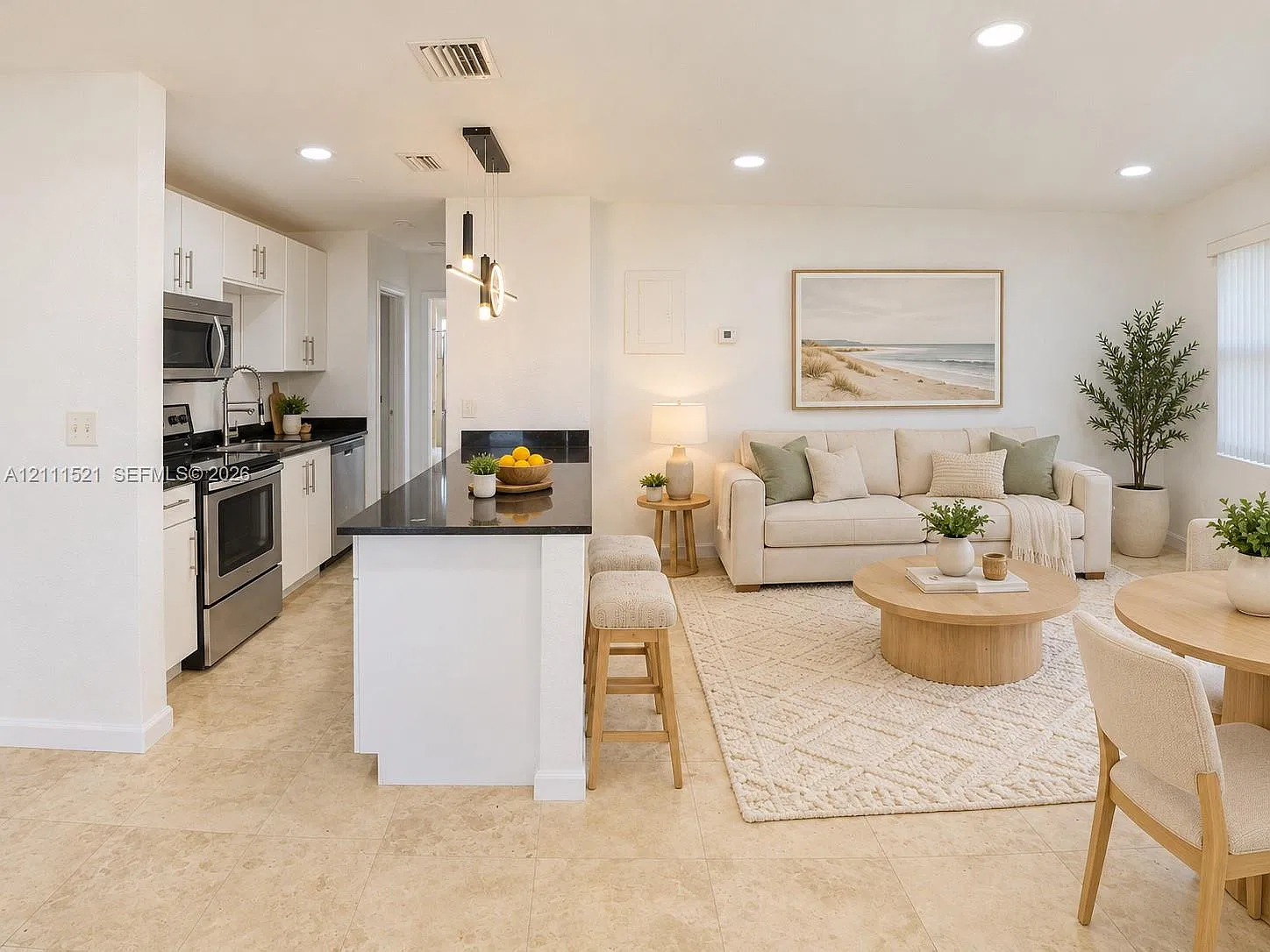 East Side Villas Condo — Photo 2