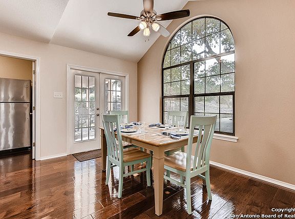 5th image of 32900 Aubry Way