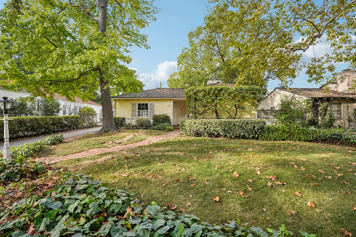 Brentford Rd-S1211-001.jpg