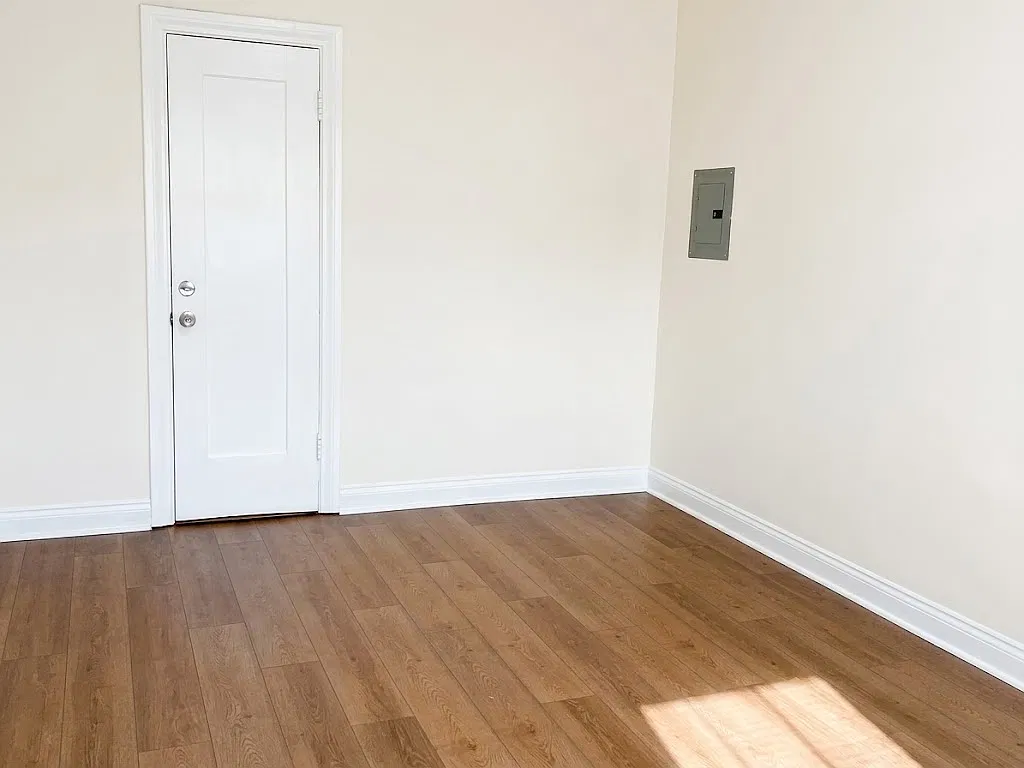 Studio, $1,550 — Photo 3