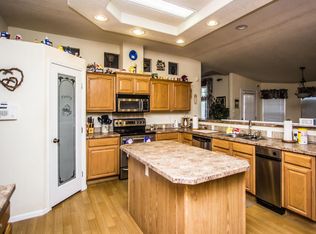 27825 N Black Butte Rd, Wittmann, AZ 85361