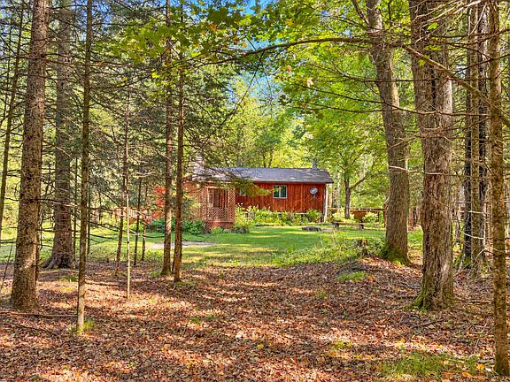 4th image of N13361 HICKS LANDING RD