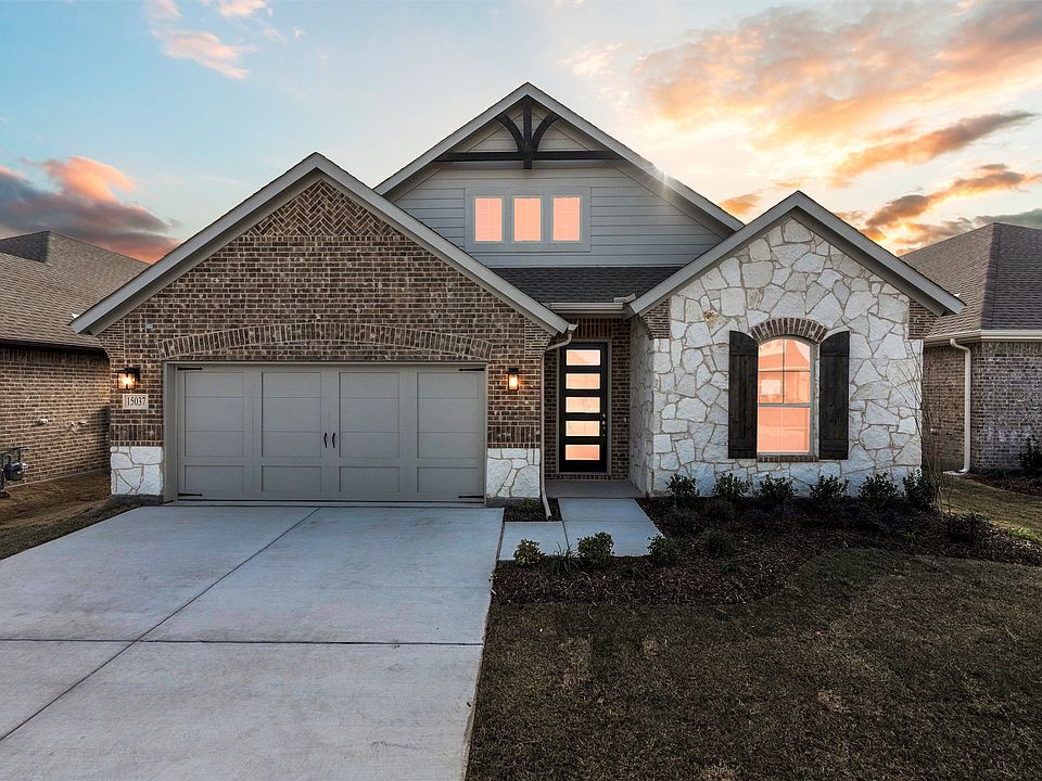1st image of 15037 Green Bluff Dr