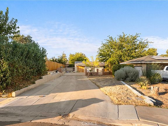 5th image of 16092 Lakewood Pl