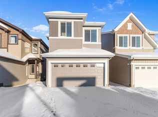 20708 43rd Ave NW, Edmonton, AB