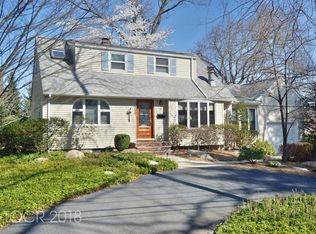 46 Oak Ave, Park Ridge, NJ 07656