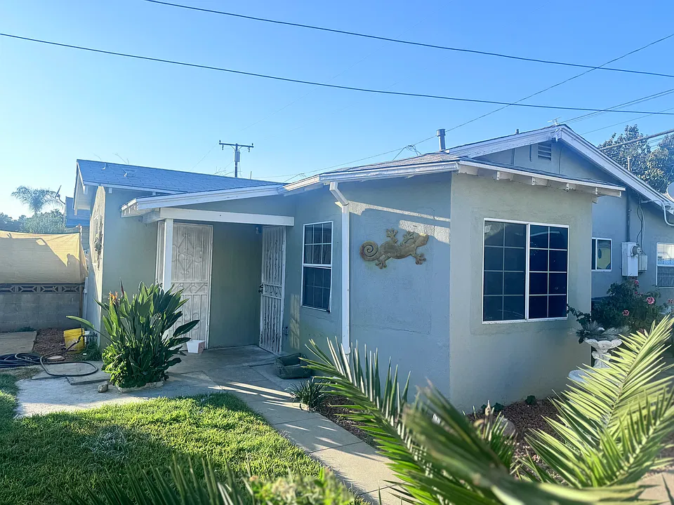 767 E Monterey Ave