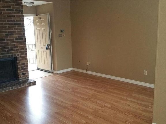 2nd image of 2105 Calico Ln APT 2720