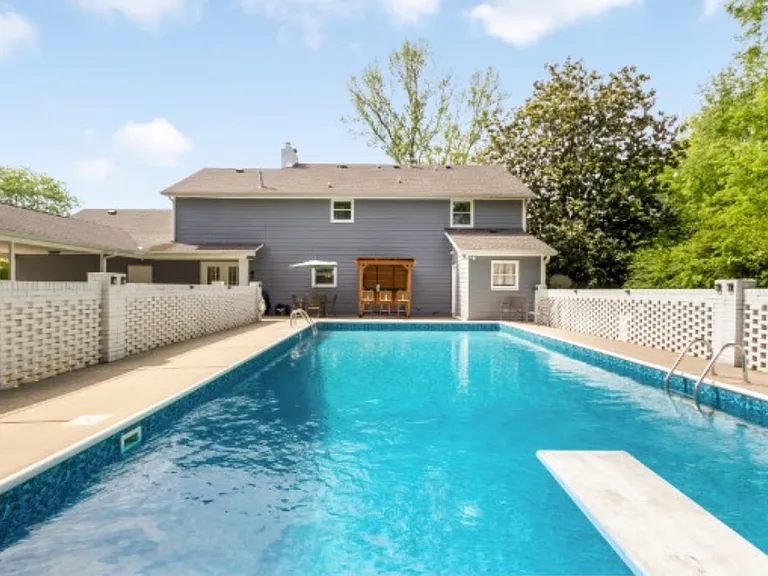 1430 Haynes Dr — Photo 12