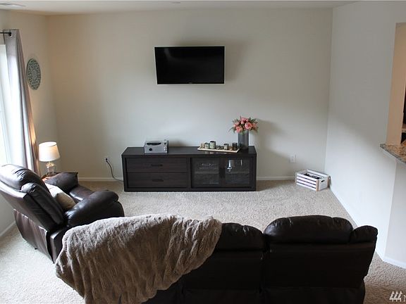 Another view of the Family Room!