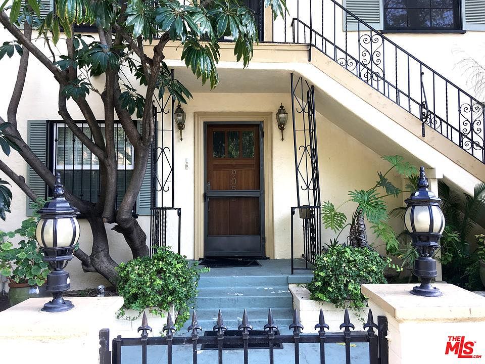 1st image of 9052 Elevado St
