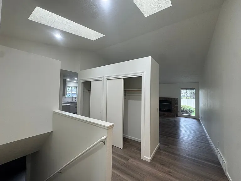 6920 N Old Fort Dr — Photo 6