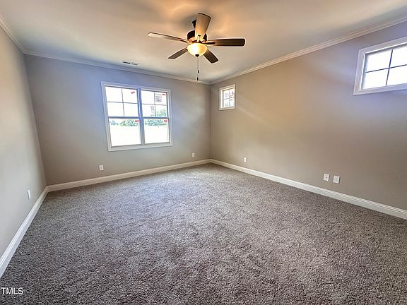 4th image of 216 Jackson Pond Dr