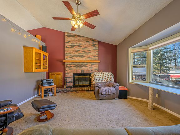 2nd image of 13893 200th St