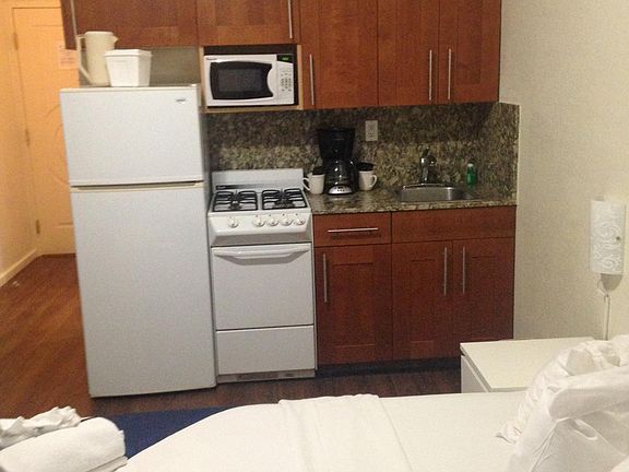 4th image of 101 N Ocean Dr APT 484