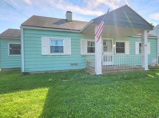 221 Hereford Ln, Johnstown, PA 15905
