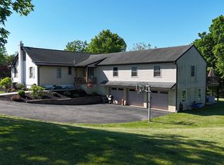 44 Worman Rd, Douglassville, PA 19518