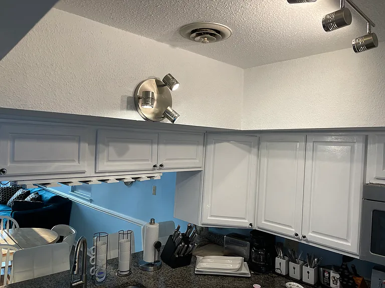 9101 Rusty Anchor Rd — Photo 29