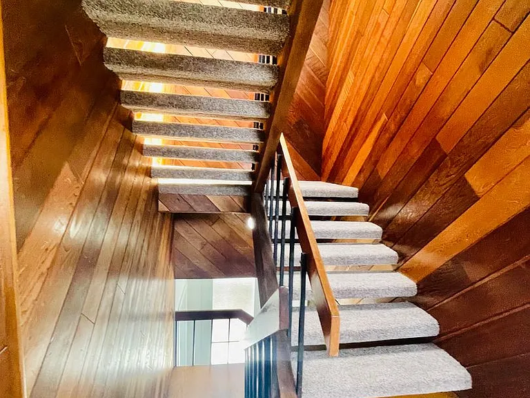 1047 Driftwood Ln — Photo 14