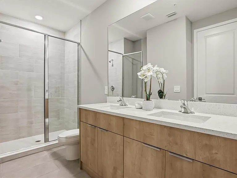 2316 E Concord St #7 — Photo 22