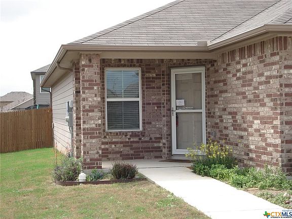 3rd image of 1517 Doncaster Dr