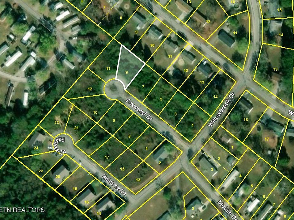 2nd image of 176 Foxwood Dr