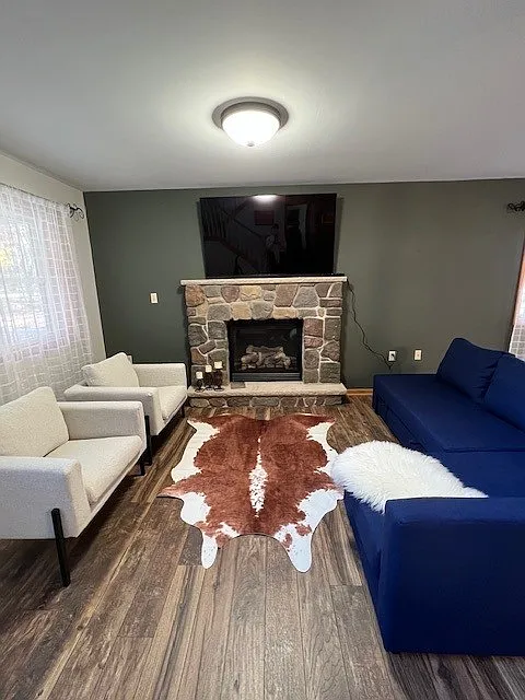 3 bed, 2.5 bath, 1720 sqft, $2,400 — Photo 4