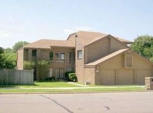 2504 Winding Hollow Ln, Arlington, TX 76006