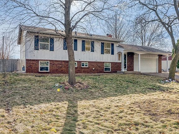 2nd image of 13850 Garrett Ave