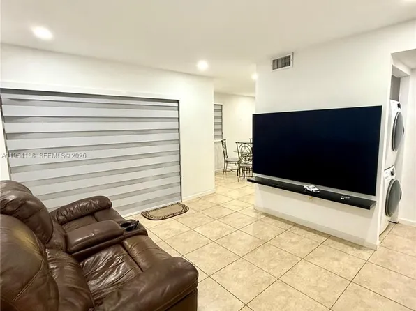 13151 SW 62nd Ter APT 103, Miami, FL 33183