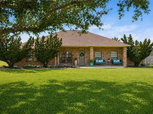 5844 Santa Clara Dr, Robstown, TX 78380
