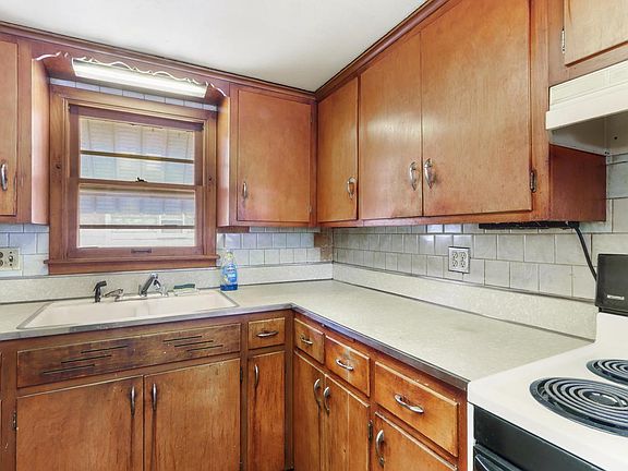 4th image of W1375 Glenwood ROAD