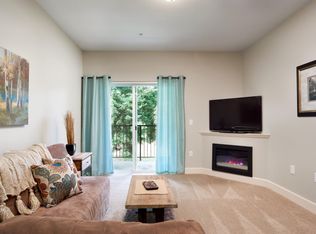 18175 Webster Rd APT 204, Gladstone, OR 97027