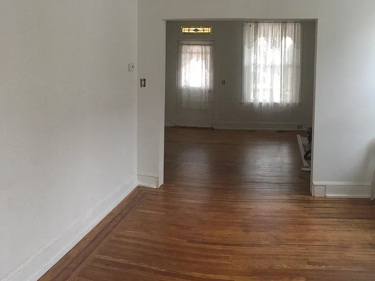 2904 Chesley Ave — Photo 9
