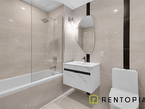 4th image of 88 Linden Blvd APT 2D