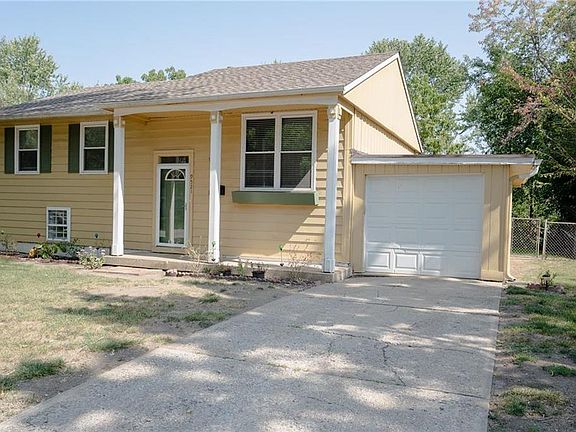 3rd image of 9521 Booth Ave