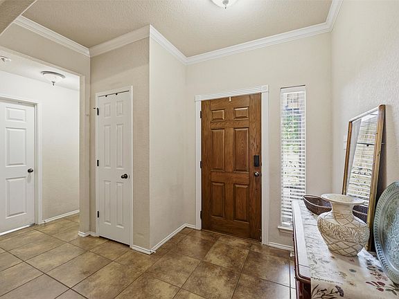 4th image of 721 Morgan Dr