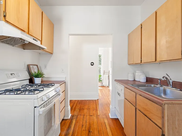 5705 N Albina Ave #1 — Photo 10