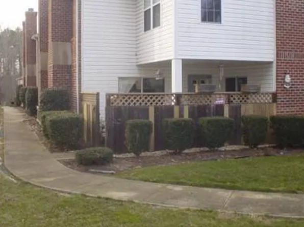 405 Summerwalk Cir #405, Chapel Hill, NC 27517