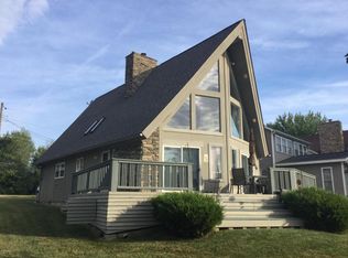 893 Charles Rd, Hudson, MI 49247