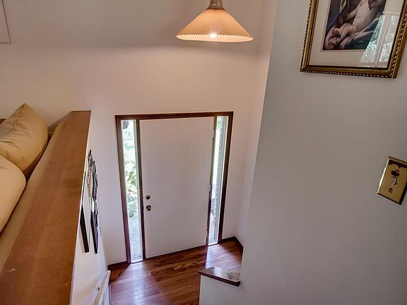 3rd image of 49 Winstead Cir